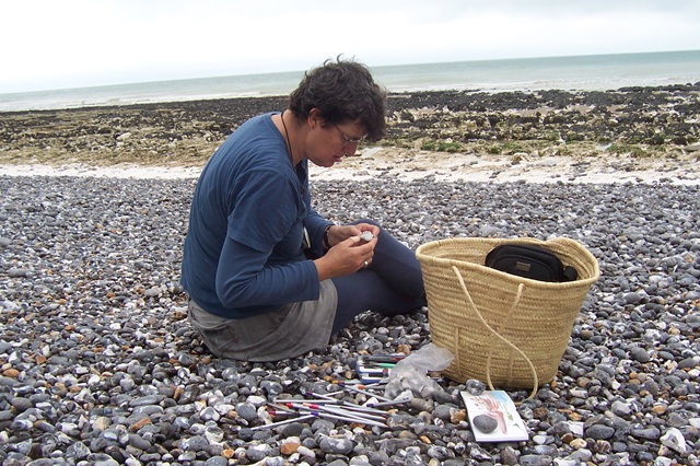 op het strand in Pett, Kent